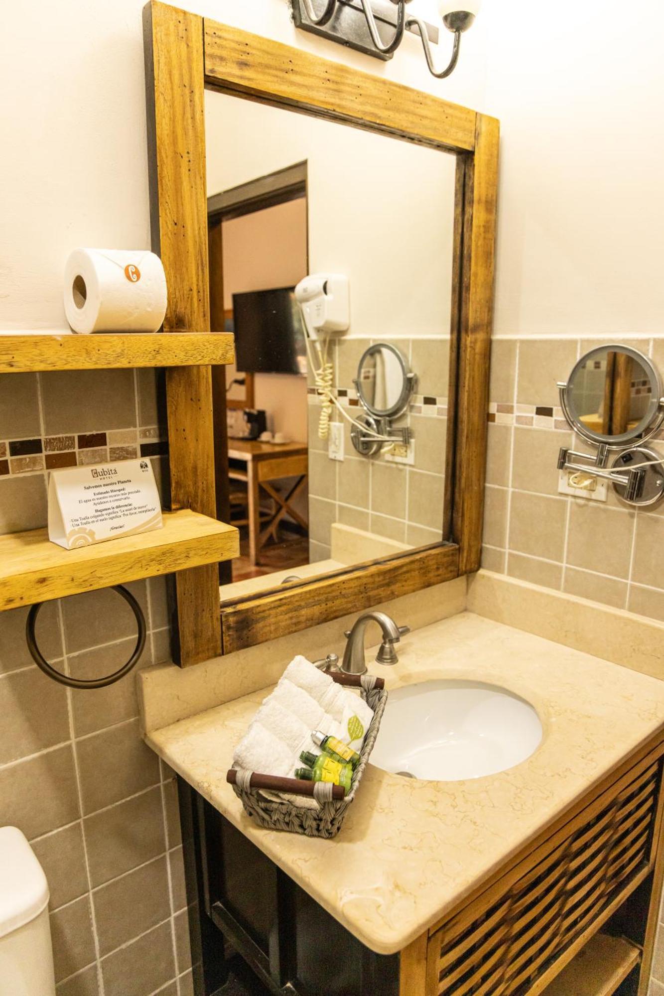 Hotel Cubita Boutique Resort & Spa 치트레 외부 사진