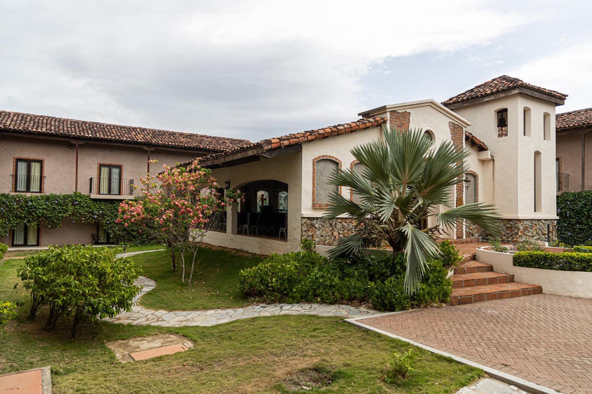 Hotel Cubita Boutique Resort & Spa 치트레 외부 사진